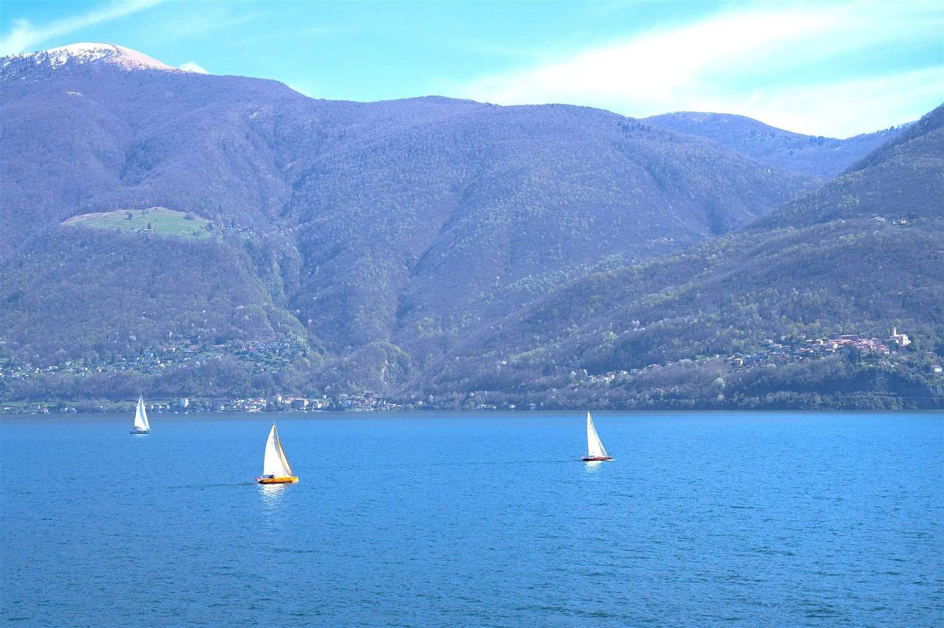 Ganze Ferienwohnung, See-Penthouse in Brissago, Tessiner Alpen
