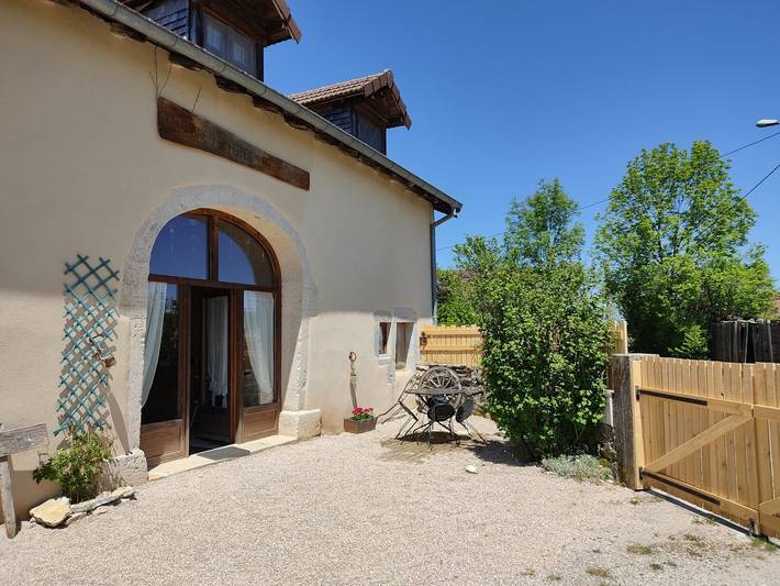 Gîte pour 10 personnes, avec jardin et terrasse