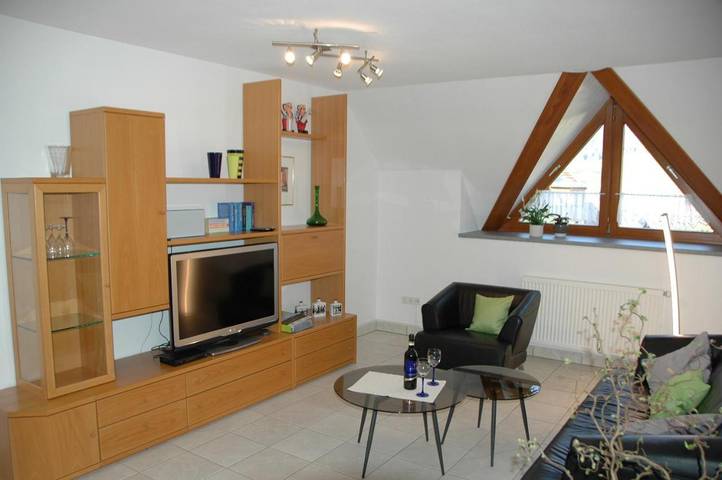 Ferienwohnung für 4 Personen, mit Terrasse und Ausblick in Ottenhöfen im Schwarzwald - 2