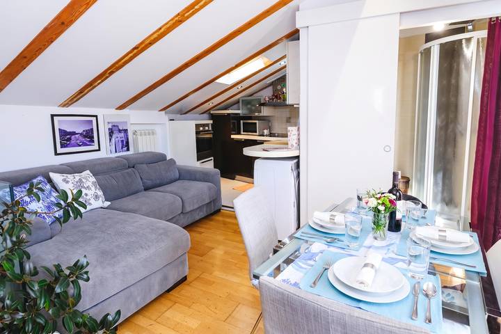 Casa Terrazza in Historic Koper with Sea View in Koper, Riviera eslovena