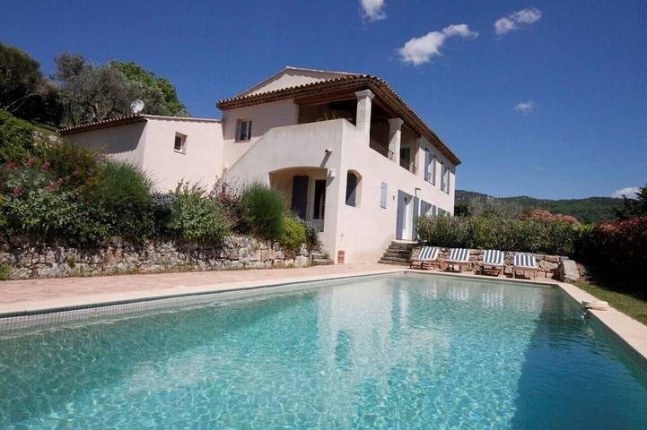 Villa für 8 Personen, mit Balkon und Garten sowie Whirlpool - 1