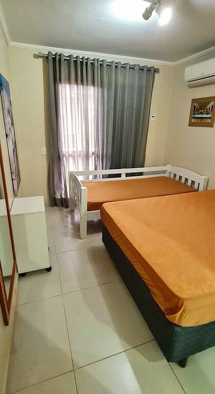 Ganze Wohnung, Excellent Cond. Geschlossen - 4 Dorm.- Sicherheitsverordnung und 24 Stunden - Klimaanlage. -Wifi in Enseada, Região Metropolitana do Vale do Paraíba e Litoral Norte