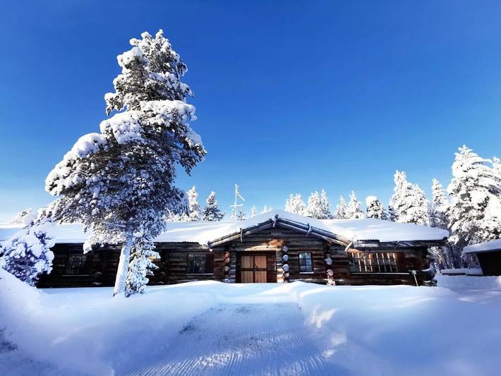 Chalet pour 24 personnes, avec Terrasse et Jardin ainsi que Sauna et Vue