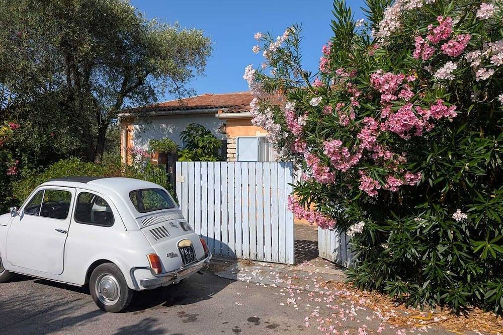 Stilv. Haus mit gr. Garten in See-/Ortsnähe: Die Family-Oase f. gr/kl 2/4-Beiner in Bardolino, Gardasee-Berge