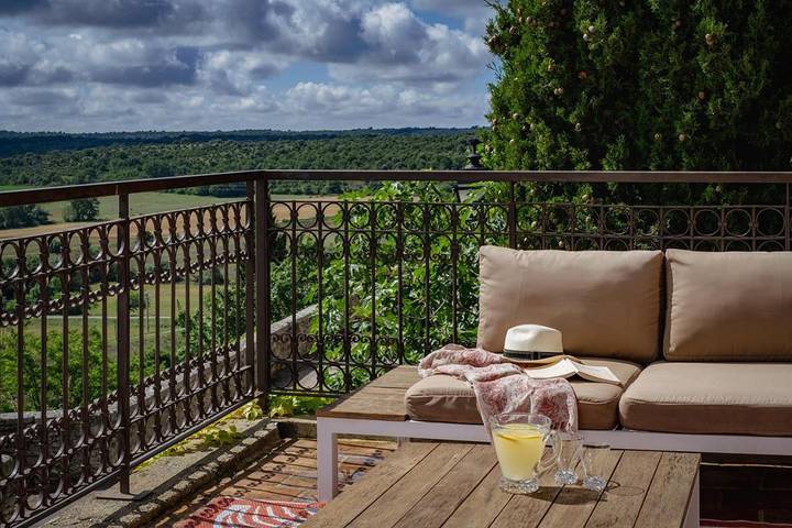 Maison d’hôte pour 2 personnes, avec jardin et piscine, animaux acceptés