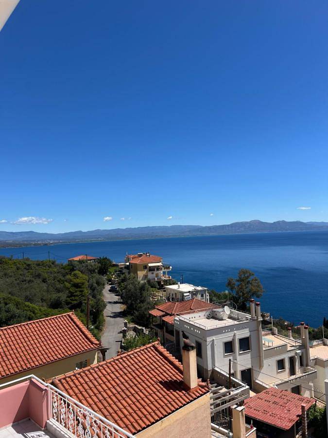 Ferienhaus für 2 Personen, mit Balkon und Whirlpool sowie Terrasse und Ausblick in Gythio - 2