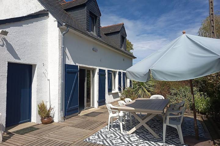 Ferienhaus für 6 Personen, mit Whirlpool und Terrasse sowie Garten