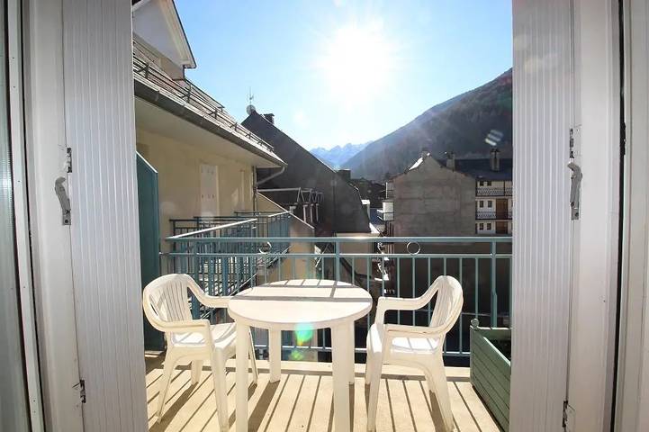 Gîte pour 7 personnes, avec vue et balcon, animaux acceptés dans Office de Tourisme de Saint Beat - 3