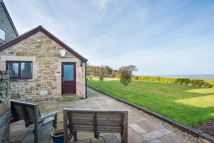 Villa for 4 people, with Garden in Wales