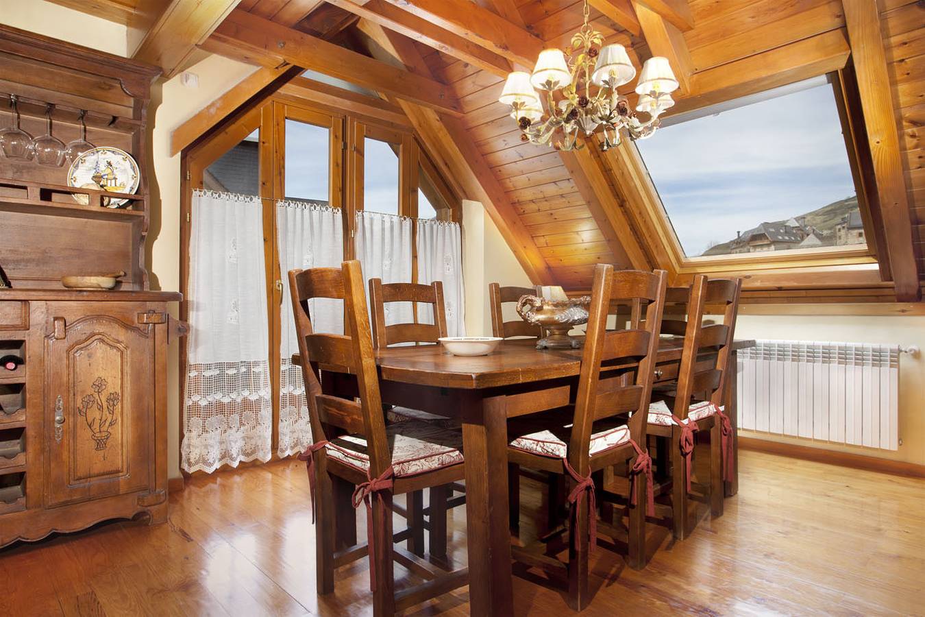 Apartamento entero, Eth Pui by Totiaran in Salardú, Alto Arán