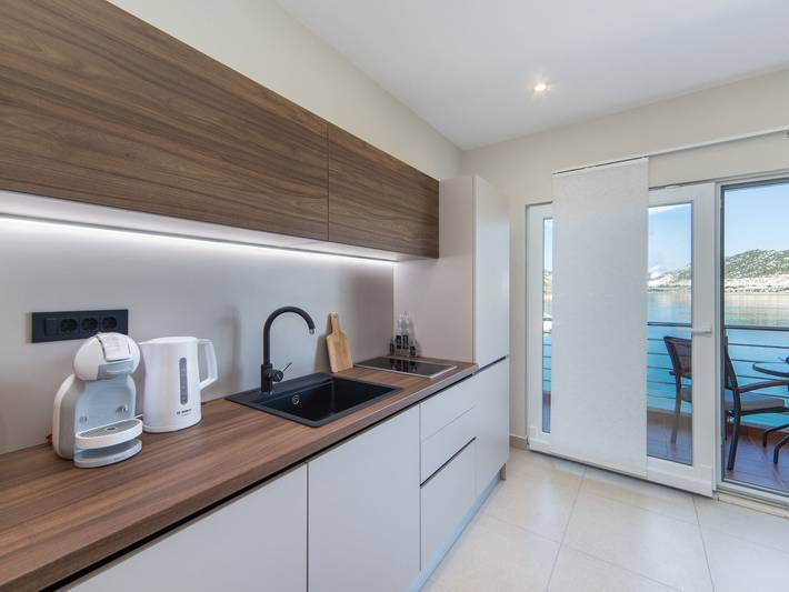 Ganze Wohnung, Apartments Ema-Comfort Two Bedroom Apartment with Sea View ( Fancy ) in Rogotin, Dubrovnik-Neretva