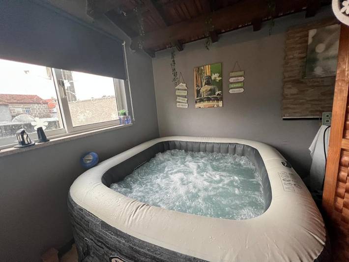 Gîte pour 2 personnes, avec piscine ainsi que jacuzzi et jardin dans Belinho - 3