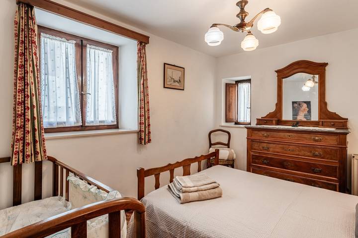 Holiday Home 'La Casina Di Nonno Loriano' with Wi-Fi in Bagni di Lucca, Lucca Province