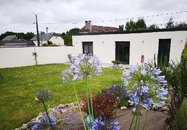 Gîte pour 4 personnes, avec terrasse et jardin à Limendous