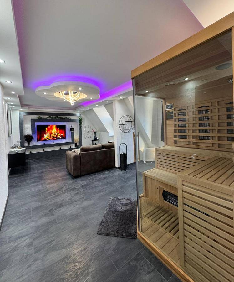Ganze Wohnung, Phöenixpalace Whirlpool & Infarotsauna in Dortmund, Ruhrgebiet