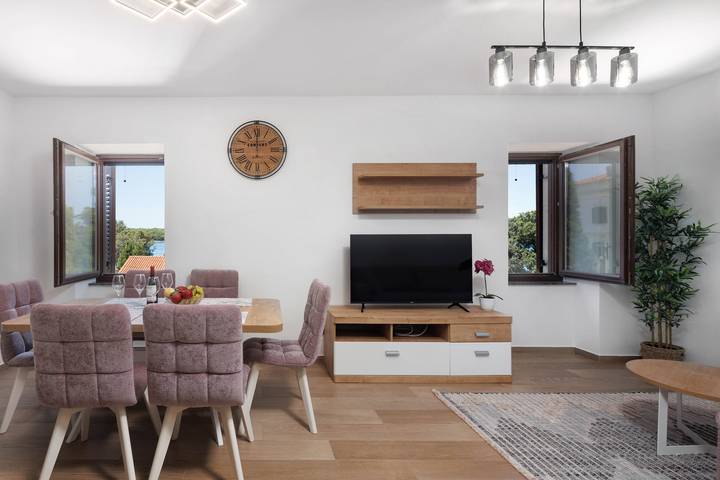 Gîte pour 5 personnes, avec vue sur l’océan, adapté aux familles à Punat - 3