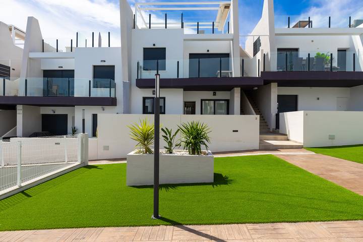 Holiday apartment for 4 people, with terrace and view as well as children pool - 1
