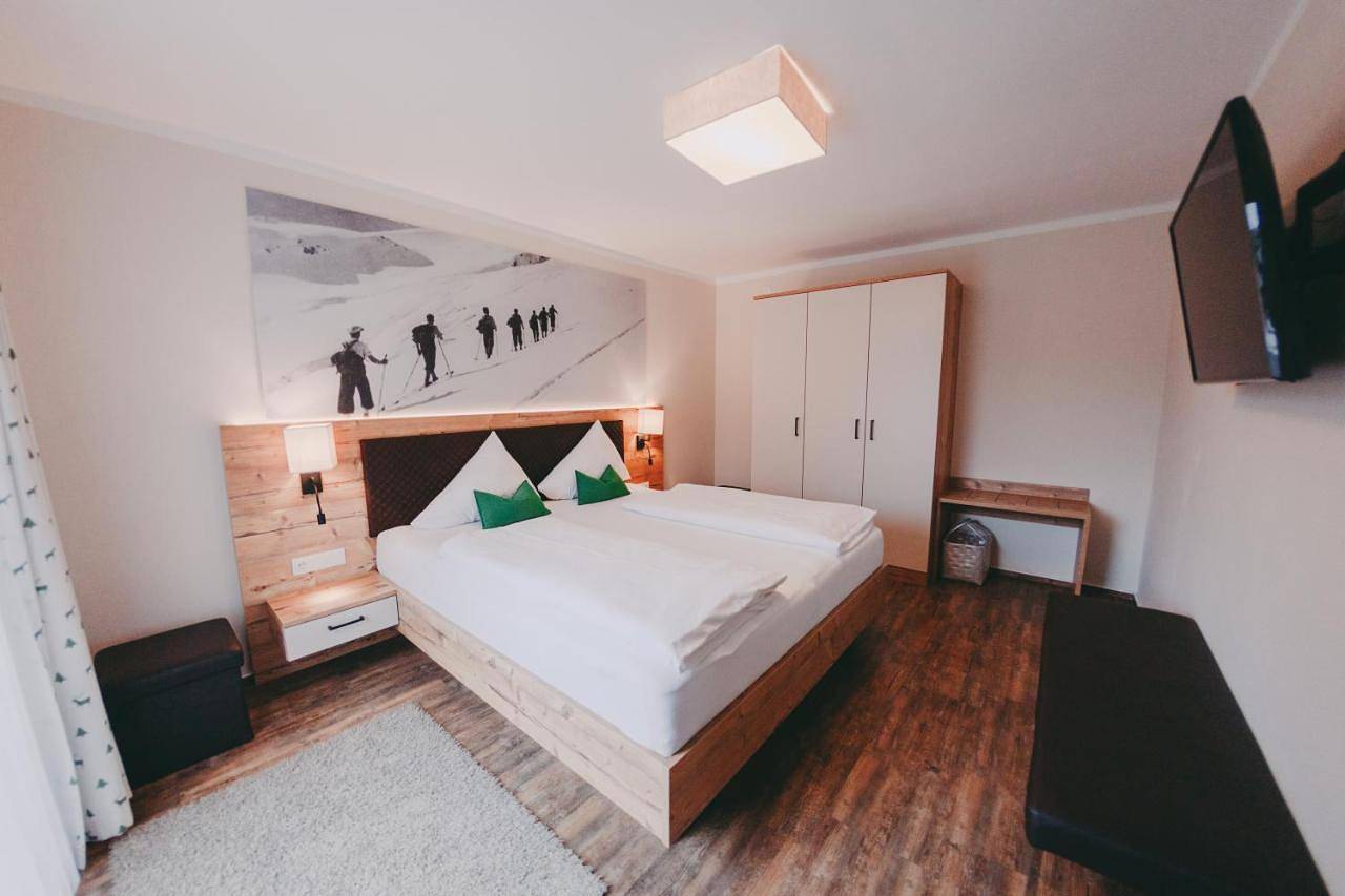 Pension Gletscherblick in Stubaier Alpen, Fulpmes