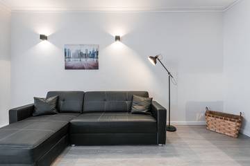 Vacation Rental for 7 Guests in Porto, Porto District, Picture 4