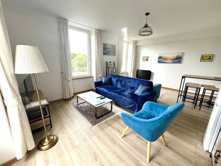Apartamento de vacaciones para 4 personas, con vistas además de jardín y piscina - 1