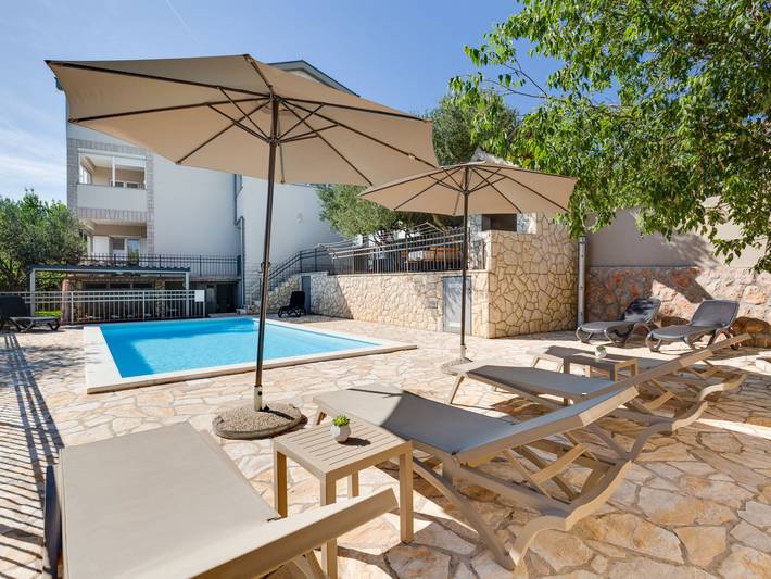 Ferienwohnung für 4 Personen, mit Terrasse in Zadar - 2