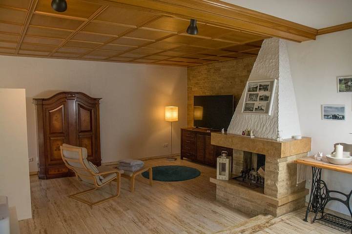 Ferienwohnung für 5 Personen, mit Terrasse und Garten sowie Sauna in Breuna