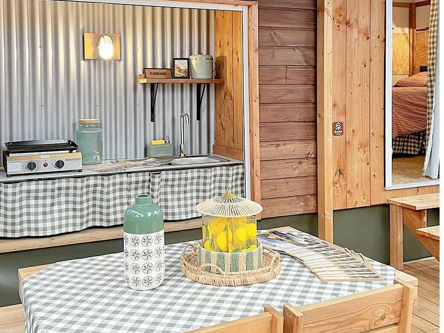 Camping Albufeira - Tiny house 4 personnes - Tiny House | 2 Ch. | 4 Pers. | Terrasse surélevée | 1 Sdb in Albufeira, District de Faro