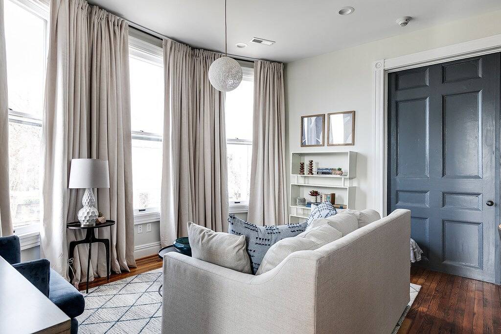 Ganze Wohnung, Sonnige Suite mit Blick auf die süße Skyline in Richmond, Virginia