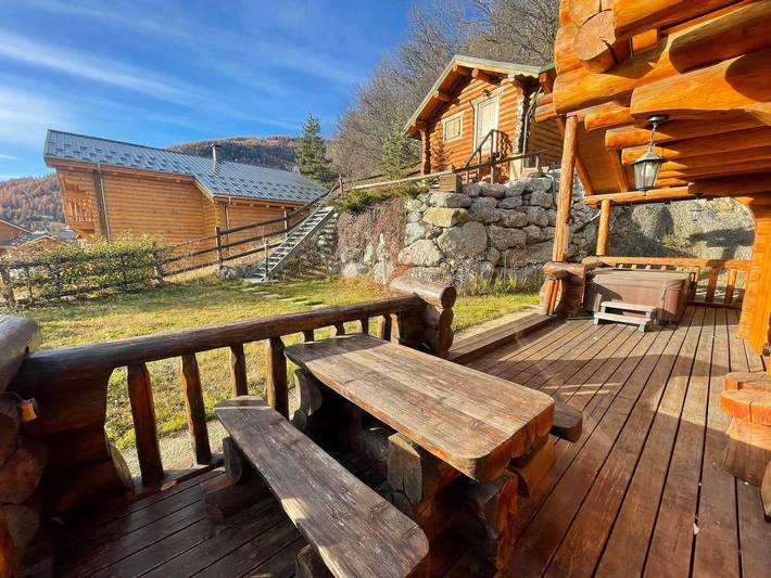 Ferienhaus für 8 Personen, mit Sauna und Terrasse sowie Whirlpool in Alpes-de-Haute-Provence - 4