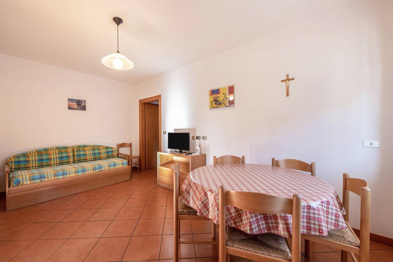 Ganze Wohnung, Ferienwohnung "Villa Mazzel - Cima 12" mit Wlan & Bergblick in San Giovanni di Fassa, Dolomiti Superski