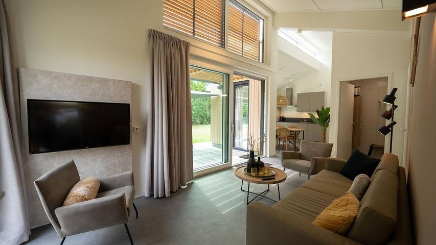 Chalet für 6 Personen, mit Sauna und Garten sowie Pool und Terrasse in Breskens