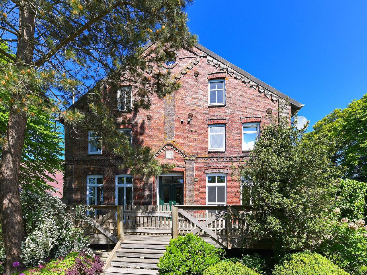 Hof zwischen den Deichen im Wangerland - Ferienwohnung Ost in Wangerland, Nordseeküste