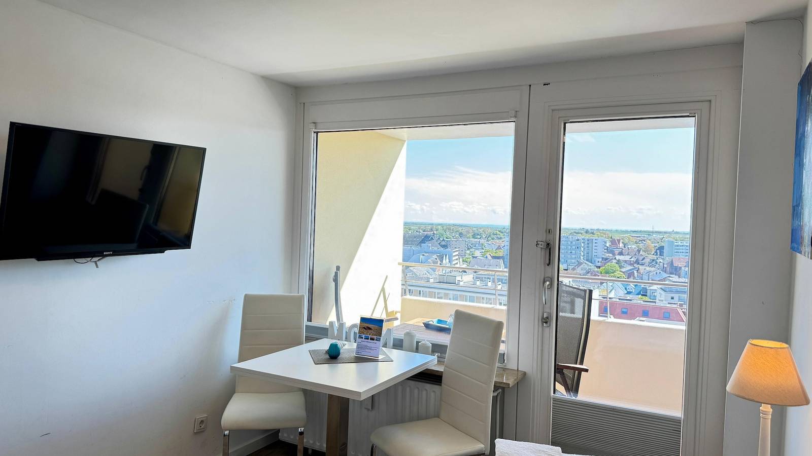 Ganze Ferienwohnung, 1-194,  traumhafter Blick über Westerland im Haus Metropol, 8. Etage in Westerland, Sylt (Gemeinde)