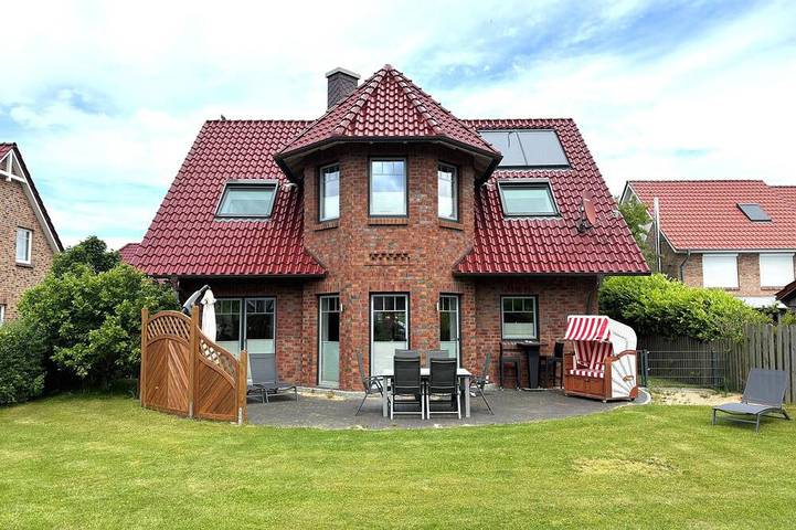 Ferienhaus für 10 Personen, mit Terrasse und Garten sowie Sauna