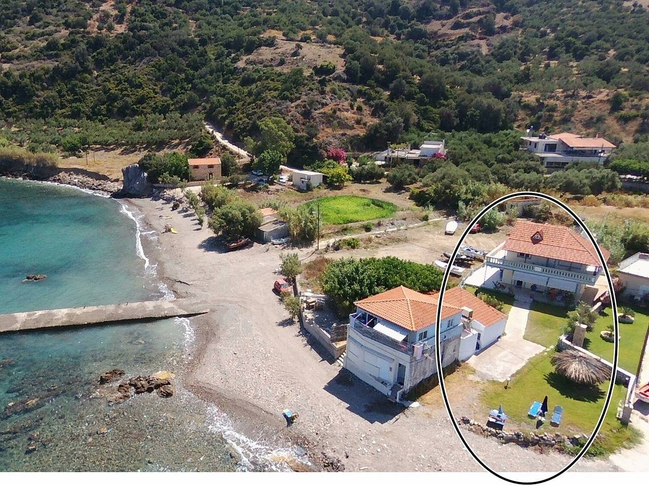 House just on the beach -included 2 canoe and 2 bicycles in Chania en omgeving