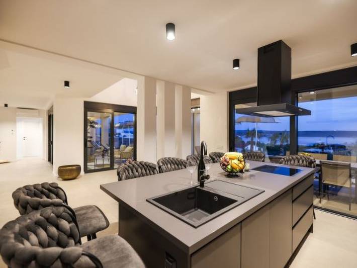 Ferienhaus für 10 Personen, mit Balkon in Maslenica - 2