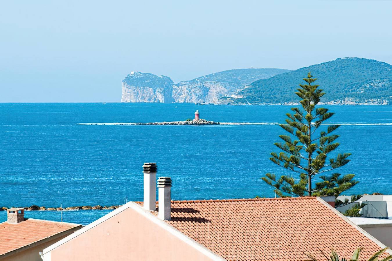 Entire apartment, Apartment Romantic with Sea View and 250 m to the Beach in Lido San Giovanni, Alghero