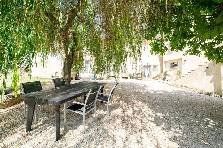Ganze Wohnung, Ferienwohnung für 4 Personen mit Garten in Pougnadoresse, Nimes und Umgebung