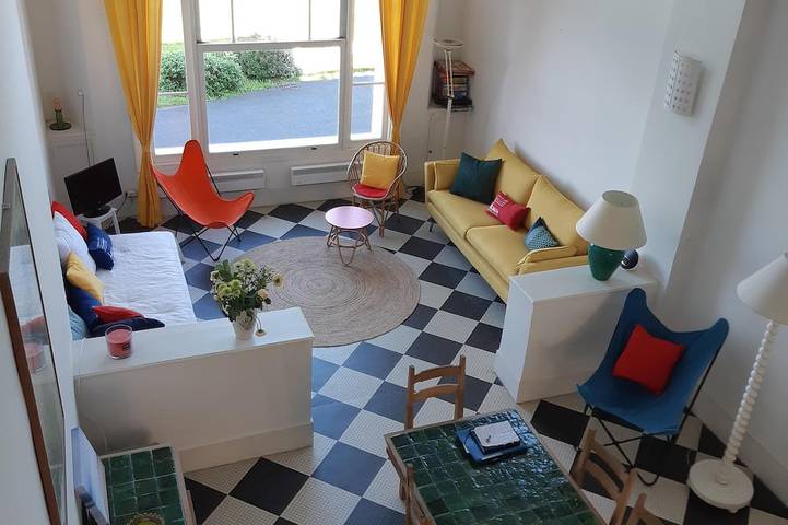 Gîte pour 4 personnes, avec jardin et terrasse dans Plage de Pen-Guen - 4
