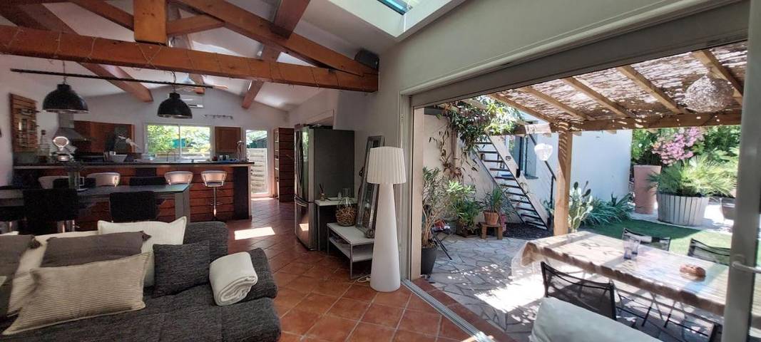 Location de vacances pour 6 personnes, avec jacuzzi ainsi que jardin et piscine à Jacou - 4