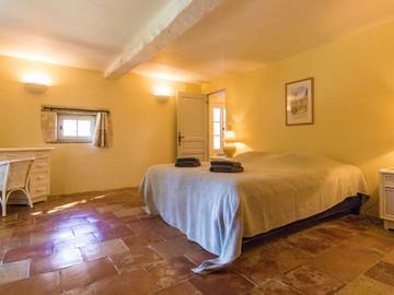 Villa pour 32 Personnes dans Saint-Georges-de-Montclard, Dordogne, Photo 3