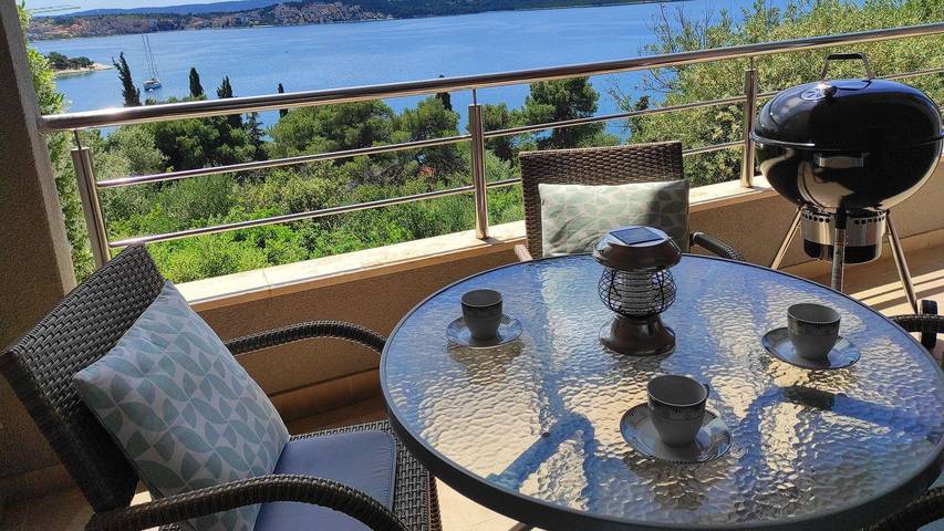 Ferienwohnung für 3 Personen, mit Balkon in Trogir - 2