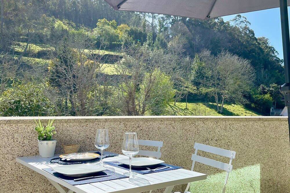 Entire apartment, The Cliffs - Montmar in Viveiro, Galician Coast