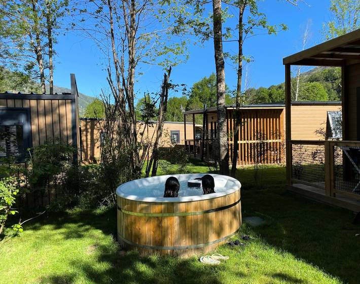 Gîte pour 2 personnes, avec sauna ainsi que vue et terrasse, animaux acceptés à Savignac-les-Ormeaux - 2
