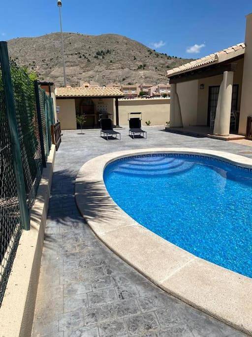Casa rural para 7 personas, con Balcón y Terraza además de Jardín y Piscina en Valle de Ricote
