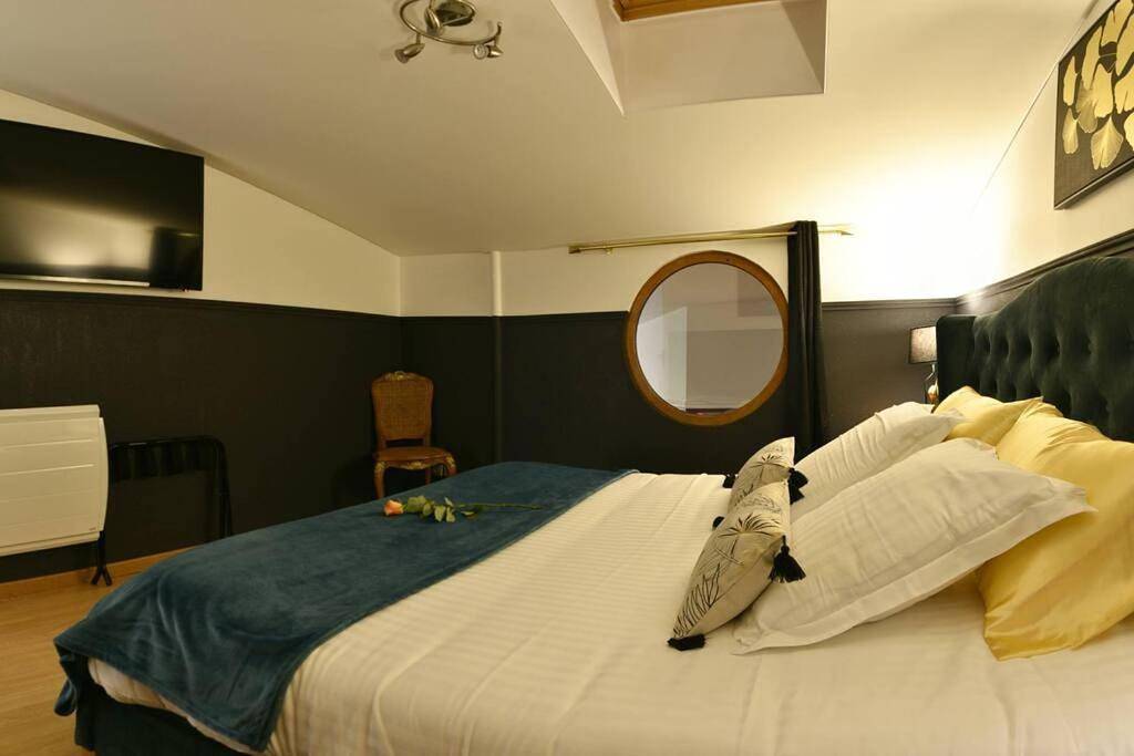 Appartement entier, One-Bedroom Apartment in Essey-lès-Nancy, Région de Nancy