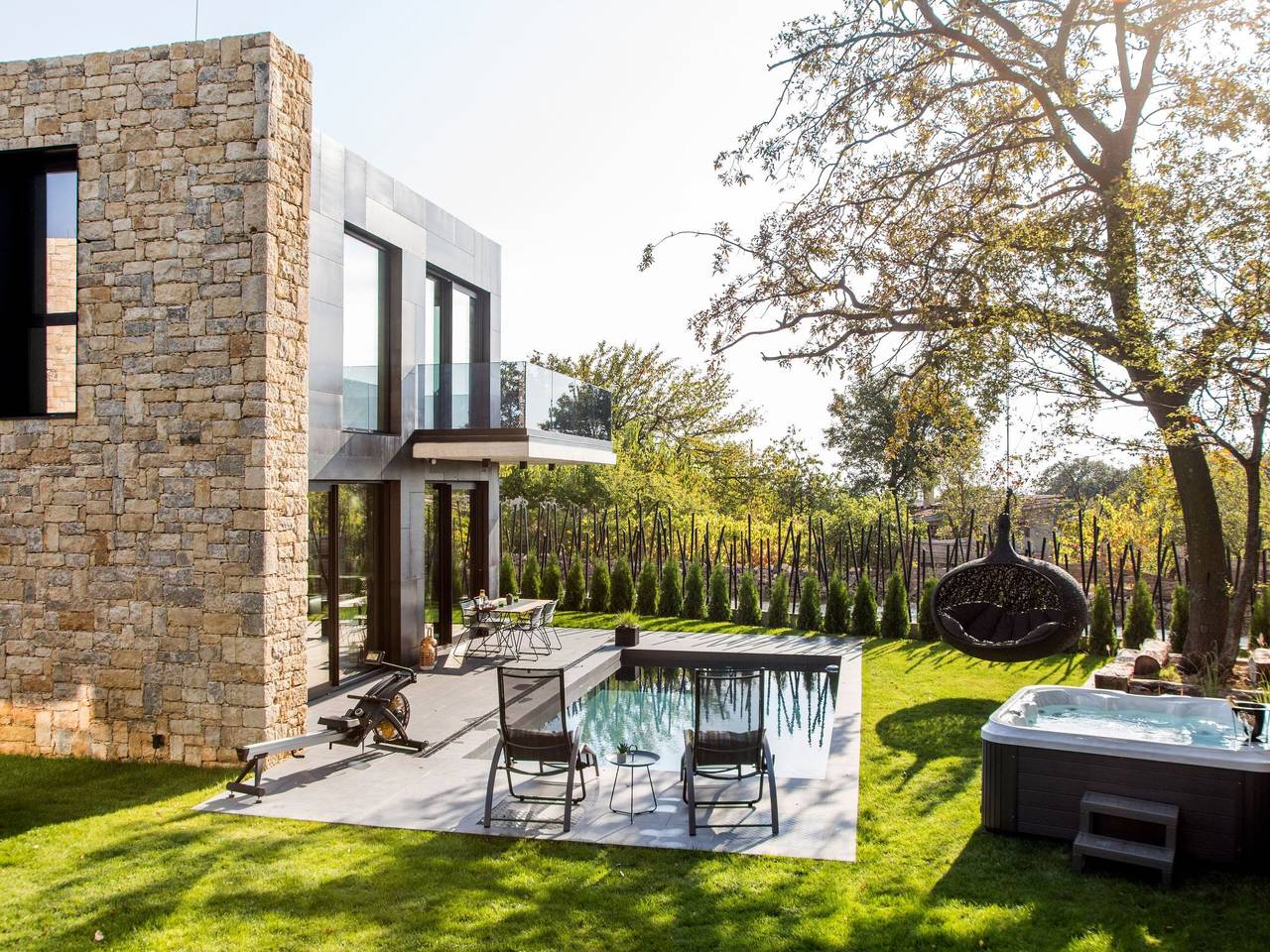 Exklusive Villa mit Swimmingpool und Whirlpool in Varna, Oblast Varna