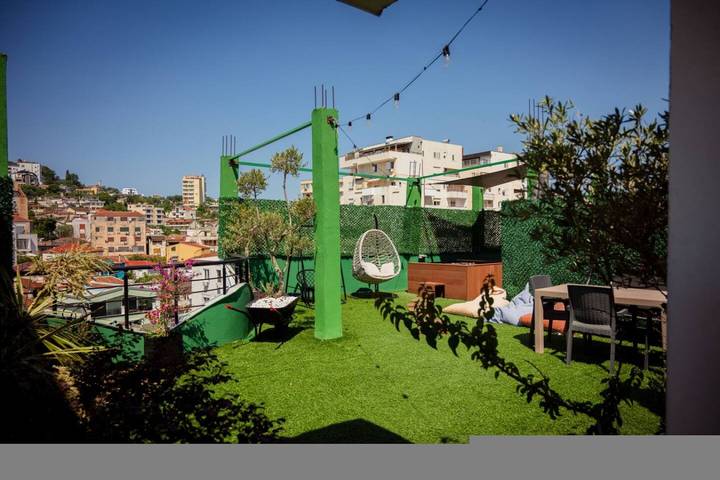 Appartamento per 5 persone, con Balcone e Giardino a Durazzo