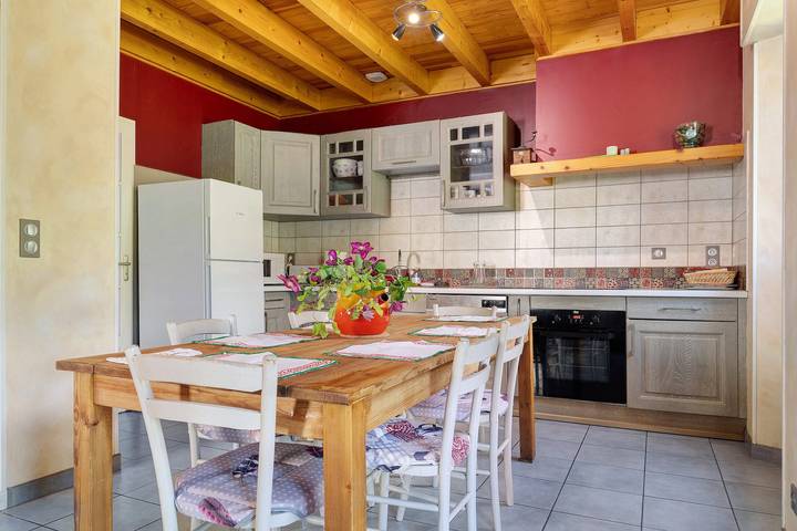 Maison de vacances « Gîte Chez Pascalette » avec vue montagne, terrasse privée et Wi-Fi in Lau-Balagnas, Parc national des Pyrénées