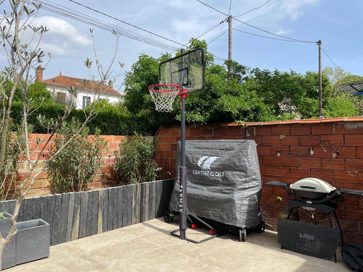 Maison de famille à Chatou - 20 mins Rer Paris - Jusqu'à 7 personnes in Chatou, Yvelines